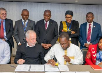 Partenariat stratégique : La Guinée et le Royaume-Uni investissent 76 millions d’euros pour l&rsquo;accès à l&rsquo;eau potable