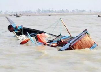 Drame en mer à maferinya: Un pêcheur porté disparu après la collision entre un navire  minier et une pirogue
