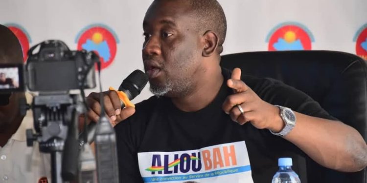 Guinée : Aliou Bah dénonce un complot de kidnapping et alerte la communauté internationale