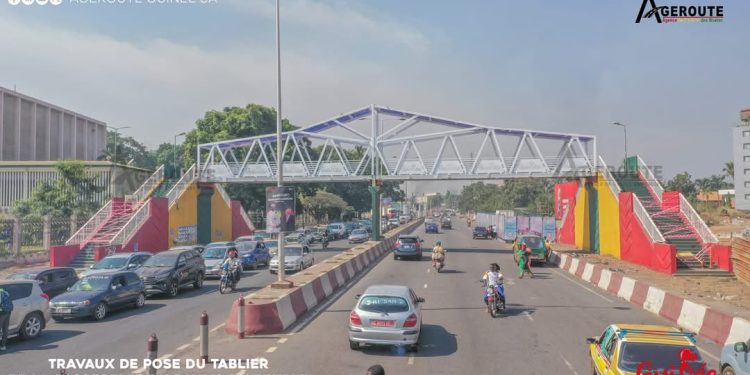 Nouvelle passerelle du Palais du Peuple : Kaloum brille à la Parisienne