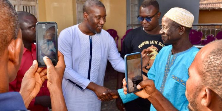 Retour en Guinée du Président du MoDeL après sa mission en France