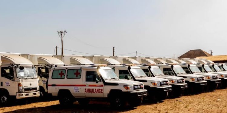 Dabola : Remise de 14 ambulances et plus de 3 000 motos et bicycles dans le cadre du projet SWEDD