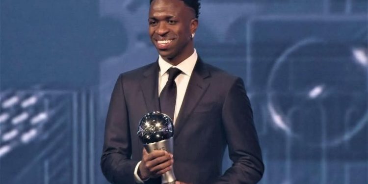 Vinicius Jr sacré « joueur de l’année 2024 » : Le Brésilien éclipse Rodri et Messi