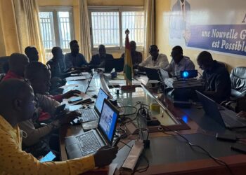 La Nouvelle Guinée forme ses 12 communicants en techniques de montage vidéo