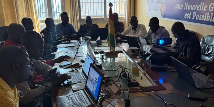 La Nouvelle Guinée forme ses 12 communicants en techniques de montage vidéo