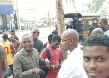 Procès du Président du MoDeL : Interdiction d&rsquo;accès à la salle d&rsquo;audience pour les militants