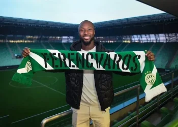 Naby Keita rejoint Ferencváros en prêt : Un nouveau défi après sa suspension au Werder Brême