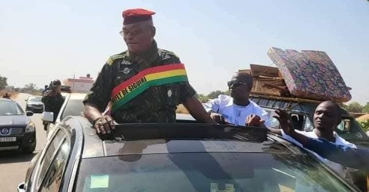 Le Colonel Ibrahima Douramoudou Keïta : « Je ne veux plus voir les élèves se promener en ville pendant les heures de cours», le retour en force du nouveau préfet de Siguiri 
