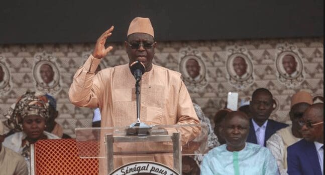 Sénégal : Macky Sall renonce à son mandat de député