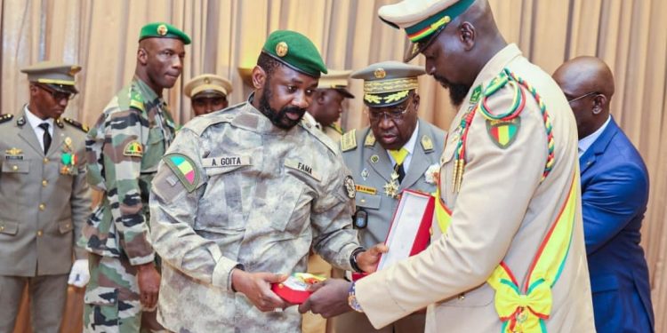 Incidents meurtriers à N’zérékoré : Assimi Goita exprime sa solidarité à la Guinée