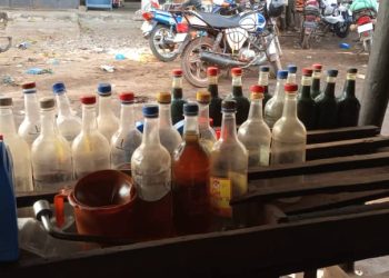 Pénurie de carburant à Conakry : Le marché noir prend le relais à l&rsquo;approche des fêtes