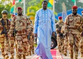 Le Général Mamadi Doumbouya insiste sur le respect des délais dans les travaux publics