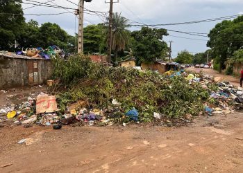 Grève des éboueurs à Conakry : les ordures s&rsquo;accumulent dans les rues