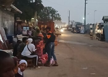 Marché Kiroty : Des commerçants ont porté plainte contre la délégation spéciale pour la destruction de plus de 700 boutiques
