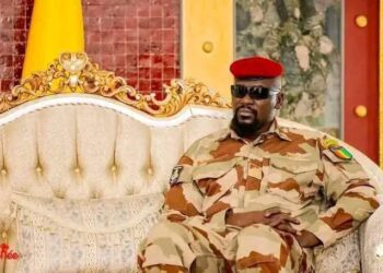 Le Général Doumbouya annonce une nouvelle hausse des salaires des fonctionnaires en 2025