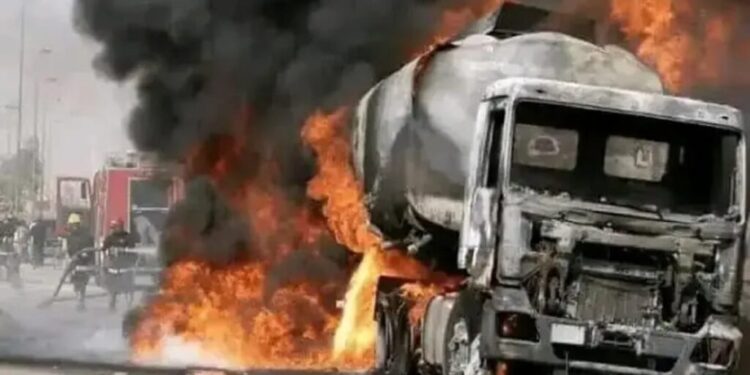 Explosion de camion-citerne au Nigeria : Bilan provisoire, 70 morts