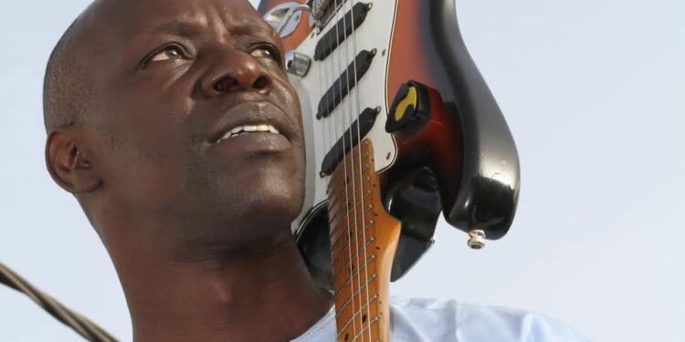 Sénégal : le guitariste de Youssou Ndour est décédé 