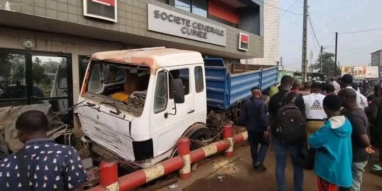 Accident de route à hamdallaye rond-point : bilan provisoire d’un mort