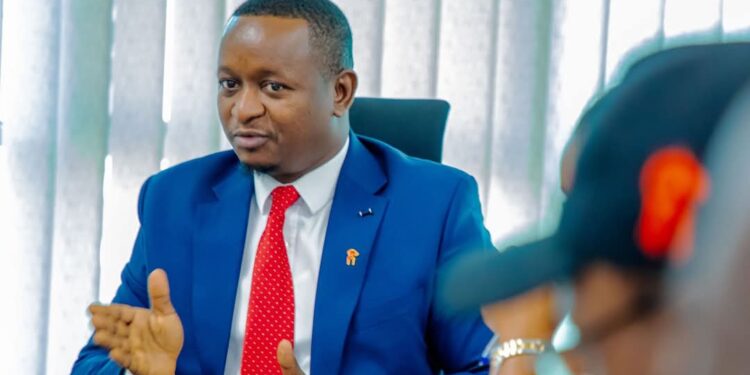 Relance du Grand Hôtel de l&rsquo;Indépendance : Le Ministre Moussa Moïse Sylla présente une nouvelle stratégie