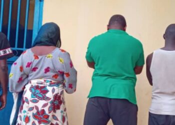 Conakry : Quatre individus interpellés pour escroquerie suite à une plainte portée par l&rsquo;artiste Tenin Diawara