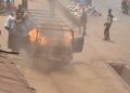 Conakry/T5 : un minibus de transport en commun réduit en cendres