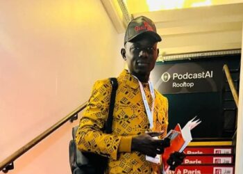 Après sa participation au Salon de la radio de Paris, le journaliste Thierno Amadou Camara invite les radios guinéennes à changer de paradigme…