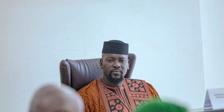 Decret: le président Doumbouya remanie la direction du service national des bourses