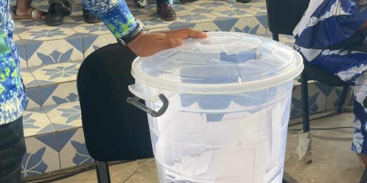 Sidya Touré plébiscité à la tête de l’UFR pour un nouveau mandat de cinq ans