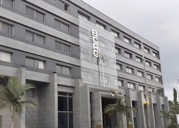 Monnaie : la BCRG met en circulation de nouveaux billets de 10.0000 gnf