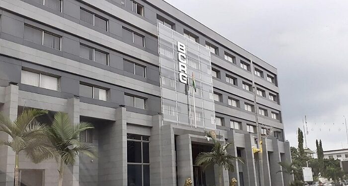 Monnaie : la BCRG met en circulation de nouveaux billets de 10.0000 gnf
