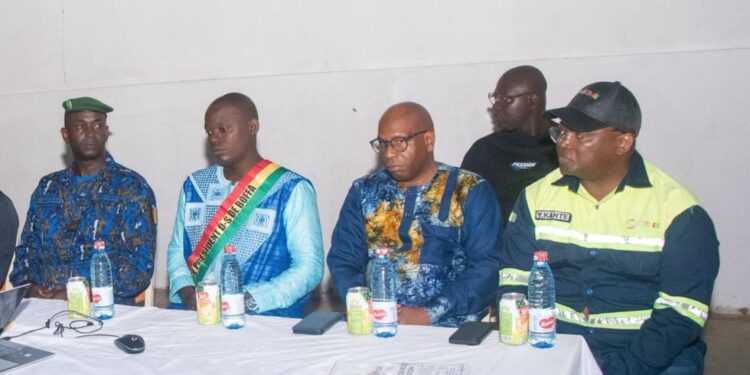 Boffa: AGB2A-GIC et l&rsquo;ONG Aimer la Guinée forment 264 jeunes sur le projet de Constitution