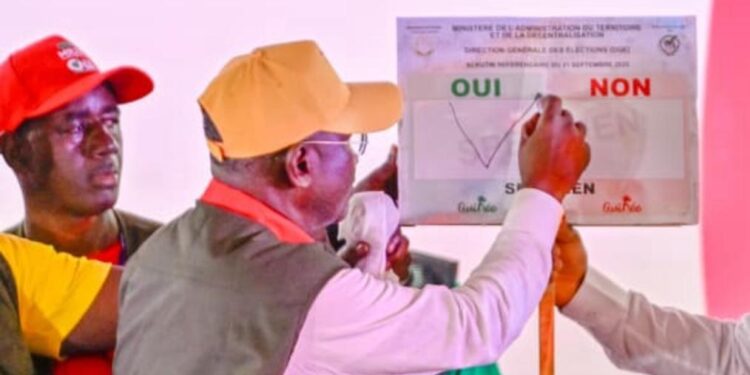 Référendum du 21 septembre : le Mouvement Rouge Jaune Vert mobilise à Faranah sous le parrainage d’Ahmed Kanté