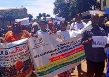 Enseignants contractuels non intégrés: « Nous avons servi la République, mais nous sommes abandonnés », dénoncent les manifestants à Conakry