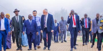 Innovation et entrepreneuriat étudiant : l’Ambassadeur de France en Guinée séduit par le modèle de l’ISSMV de Dalaba
